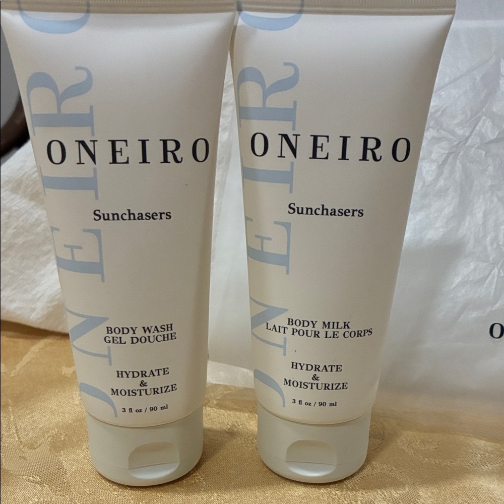 Oneiro Sunchasers Body Wash and Body Milk Set - Cream